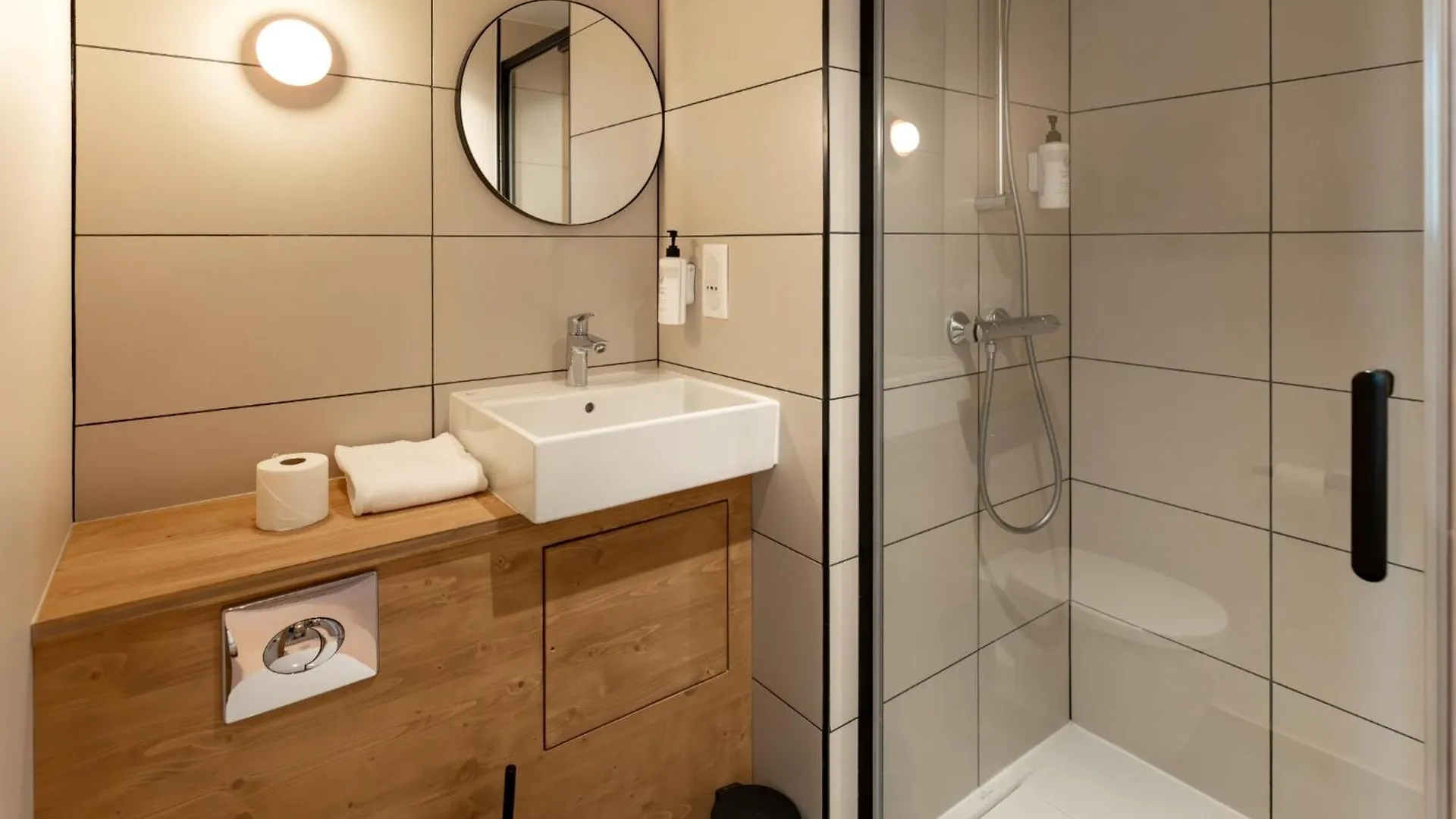 Easyhotel Barcelona La Sagrera 酒店