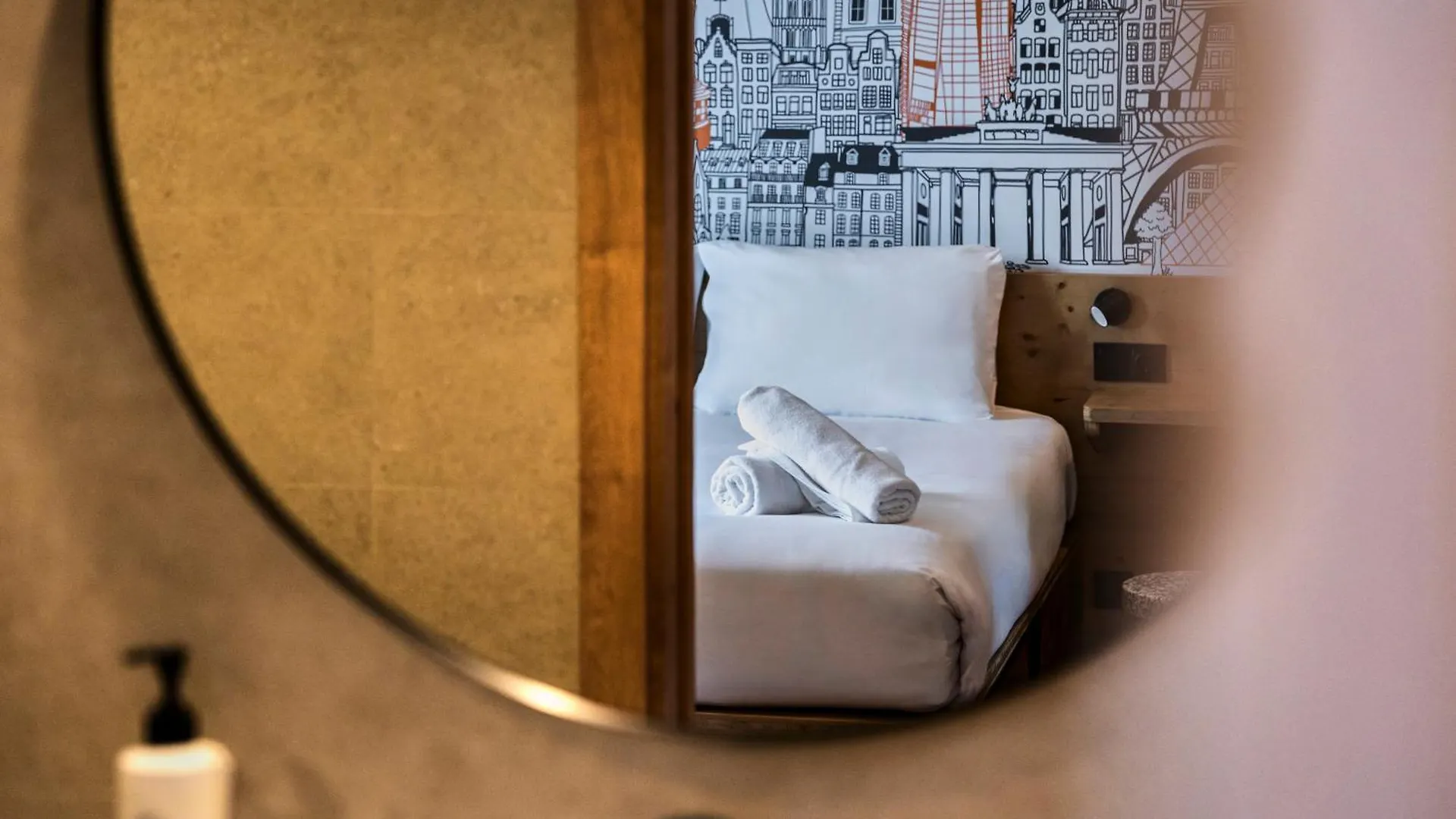 酒店 Easyhotel Barcelona La Sagrera